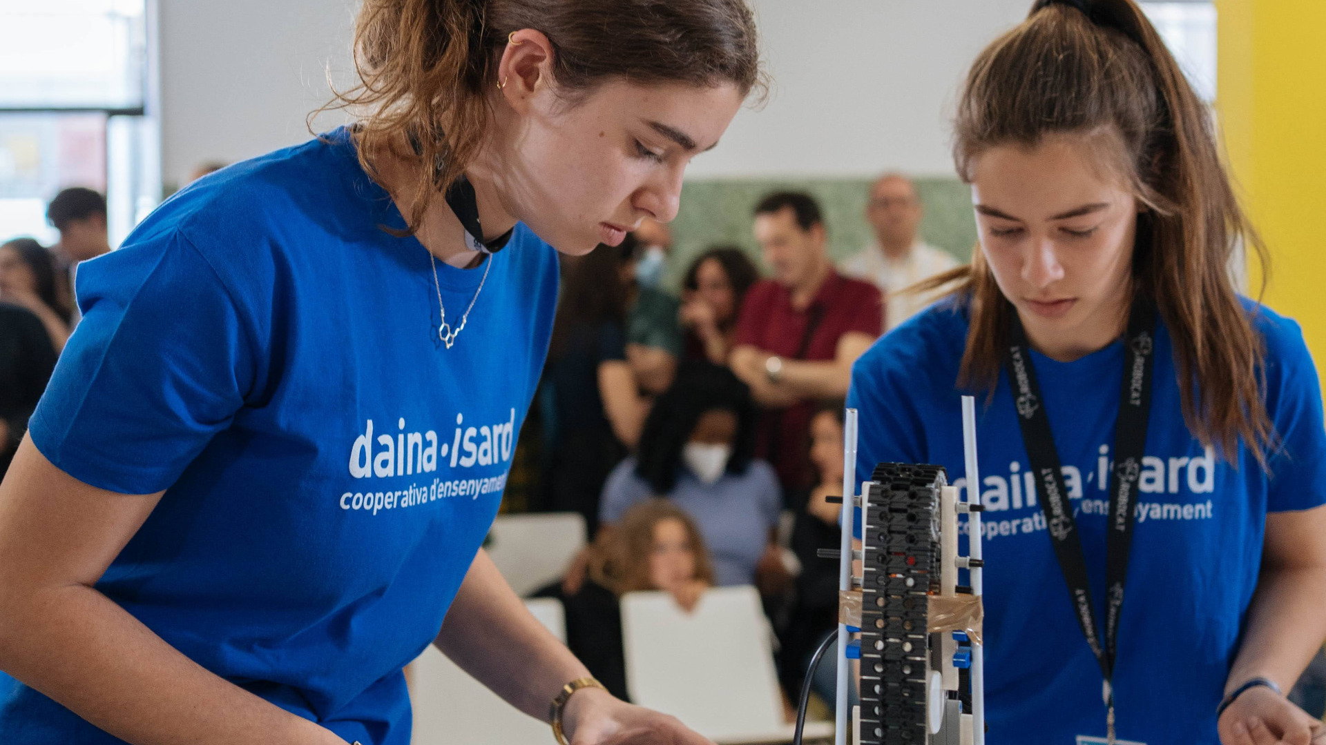 Robotic student helps kids learn to write