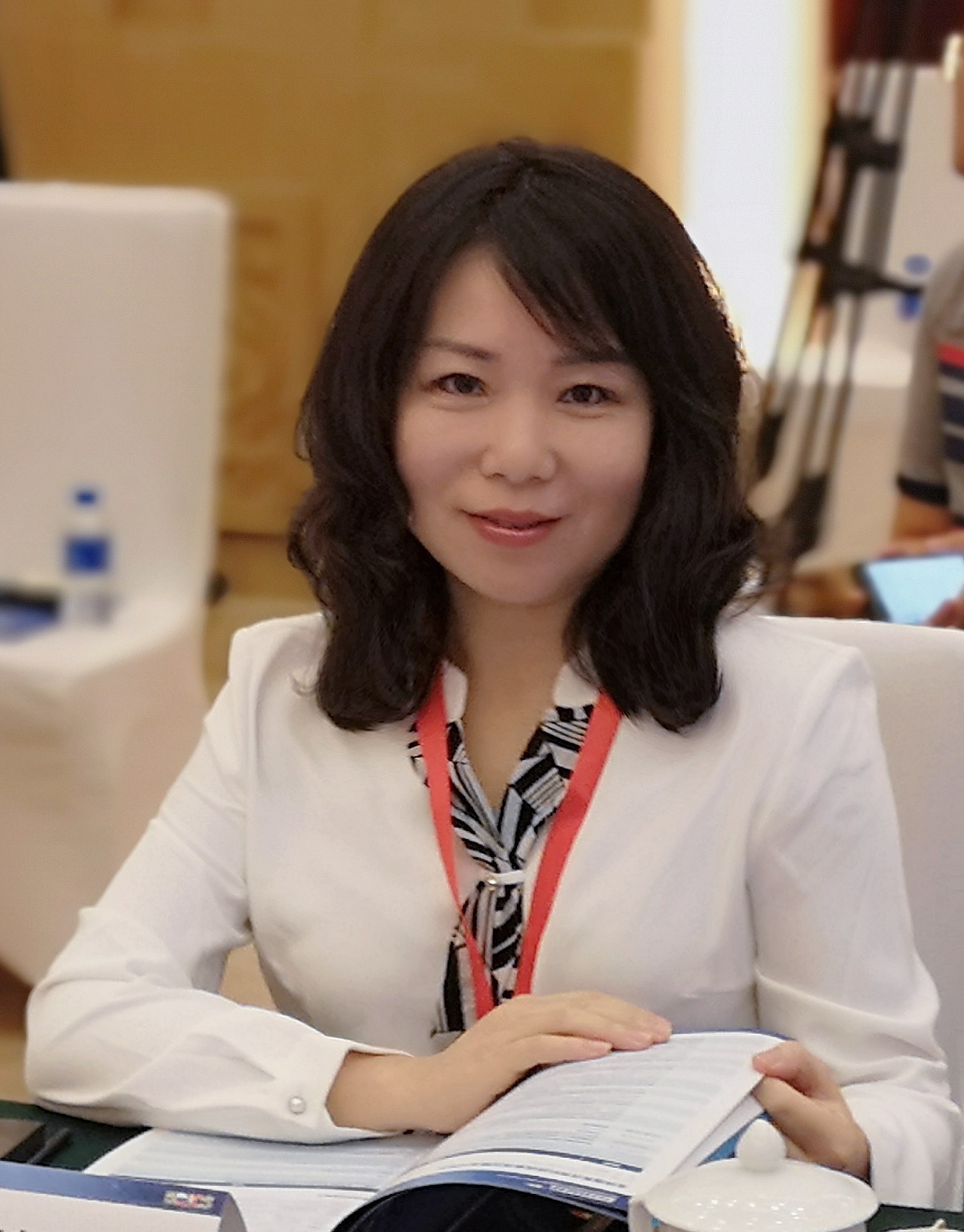 邦楽 YUN XIE YUN XIE - Ave