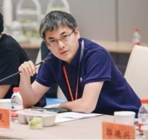 Ling Zhang